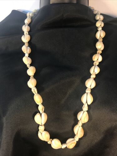 Shell 36" Necklace Hawaiian Vintage VISCO Lei Fer… - image 1