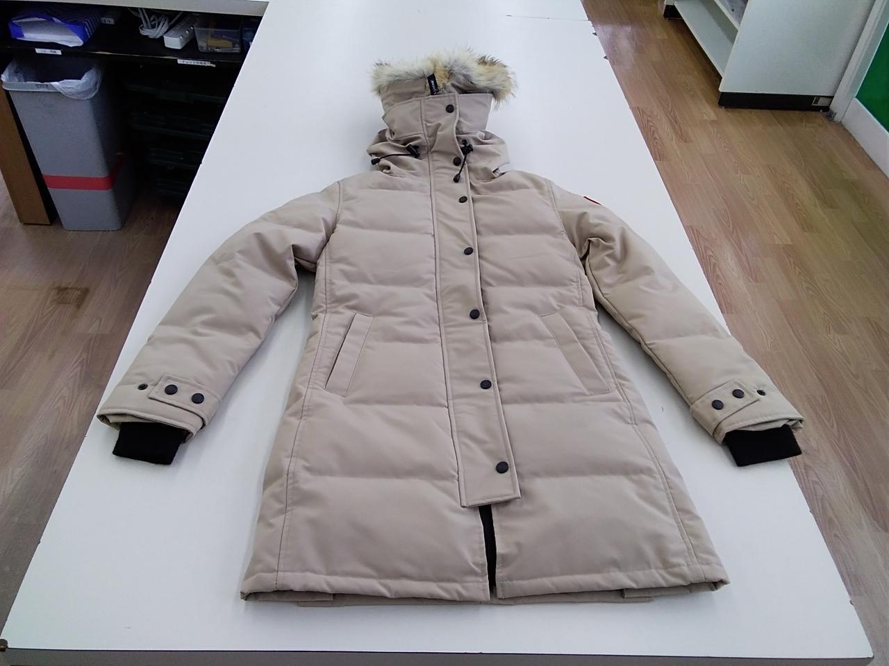 Canada Goose 2302Jl Mackenzie Parka - image 1