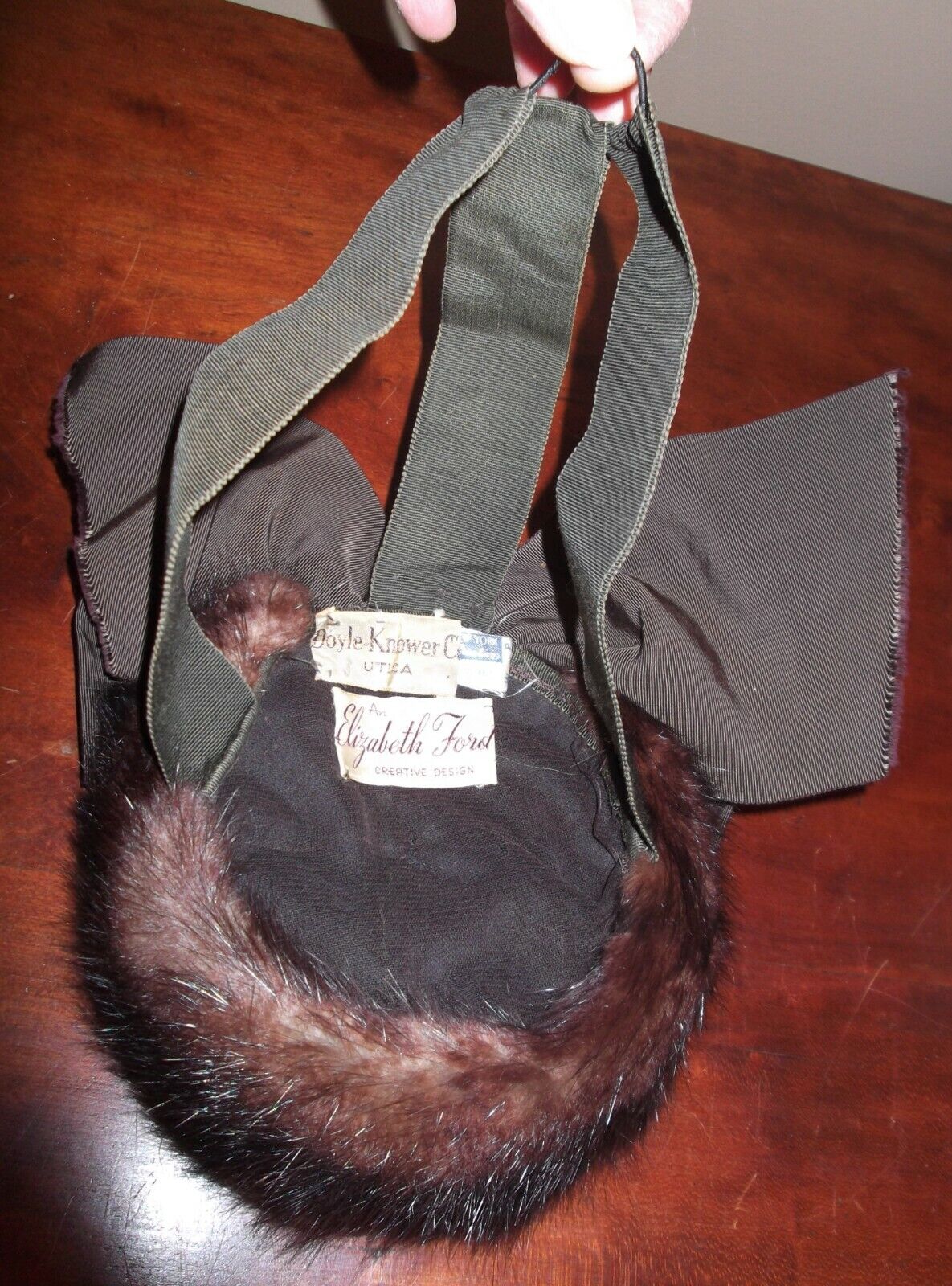 Vtg 1940s/50s "Elizabeth Ford" Brown Mink Fur Fas… - image 11