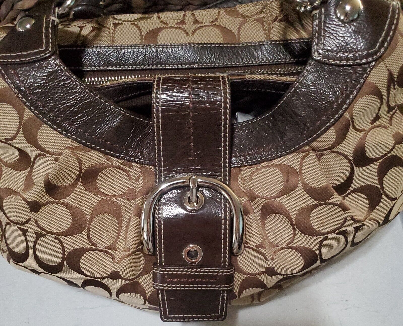 COACH SIGNATURE SOHO LYNN HOBO BAG LARGE. - image 4