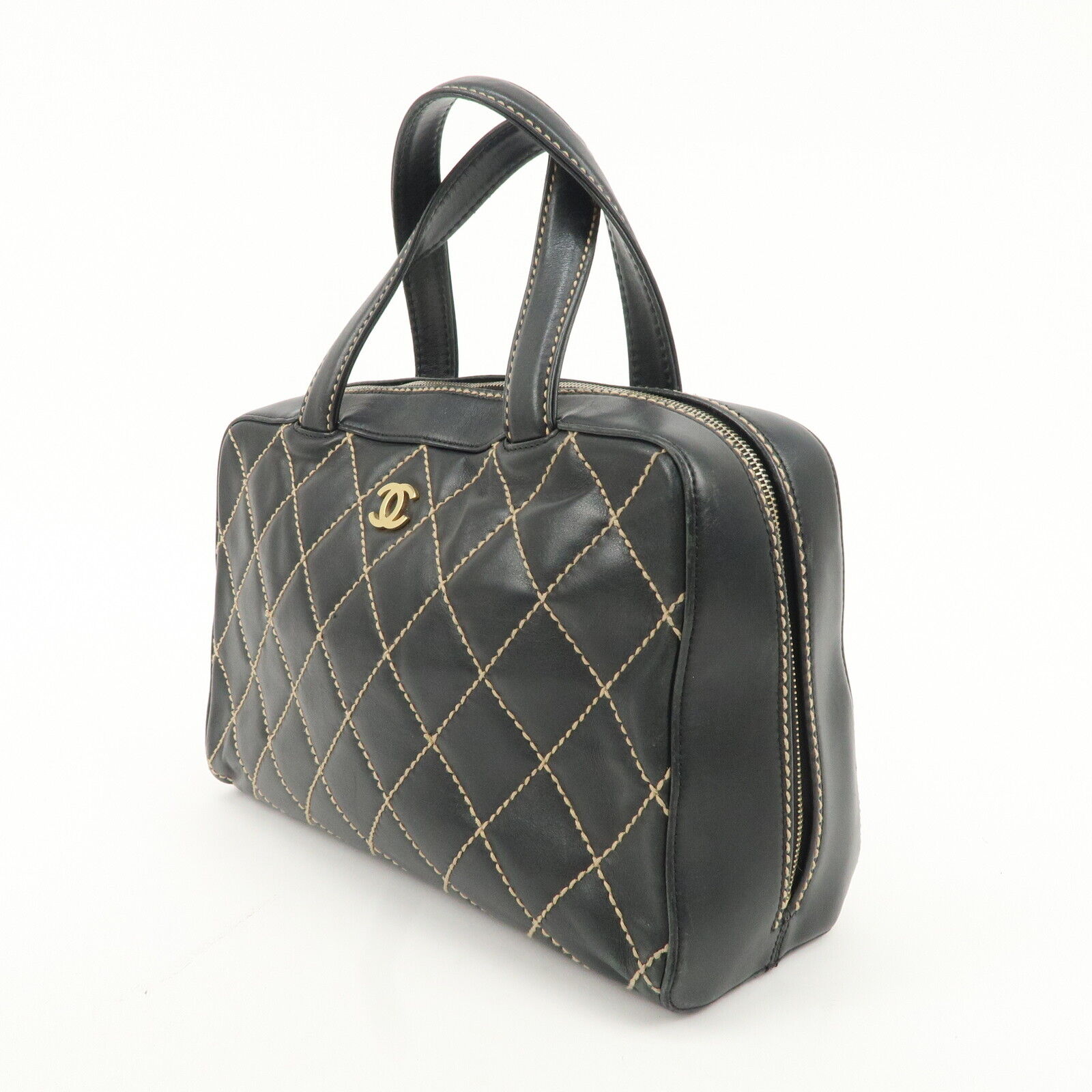 Authentic CHANEL Wild Stitch Lamb Skin COCO Mark … - image 3