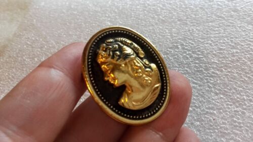 Vintage gold tone black enamel cameo brooch - image 1