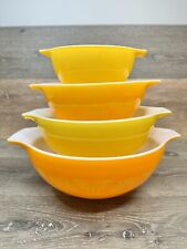 Vtg PYREX Yellow Orange Sunflower Daisy Cinderella Nesting Bowl Set of 4 Retro