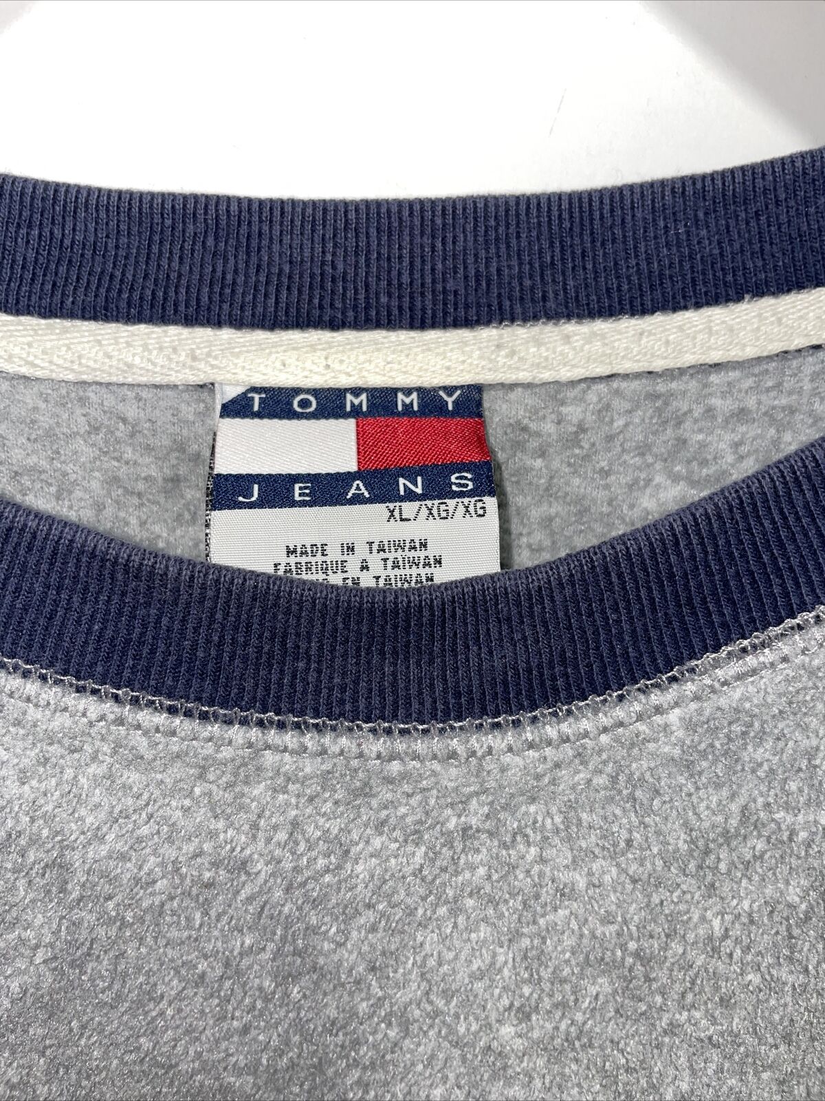 tommy hilfiger fleece pullover Size Xl - image 3