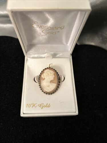 Antique 10k Yellow Gold Cameo Brooch Pendant