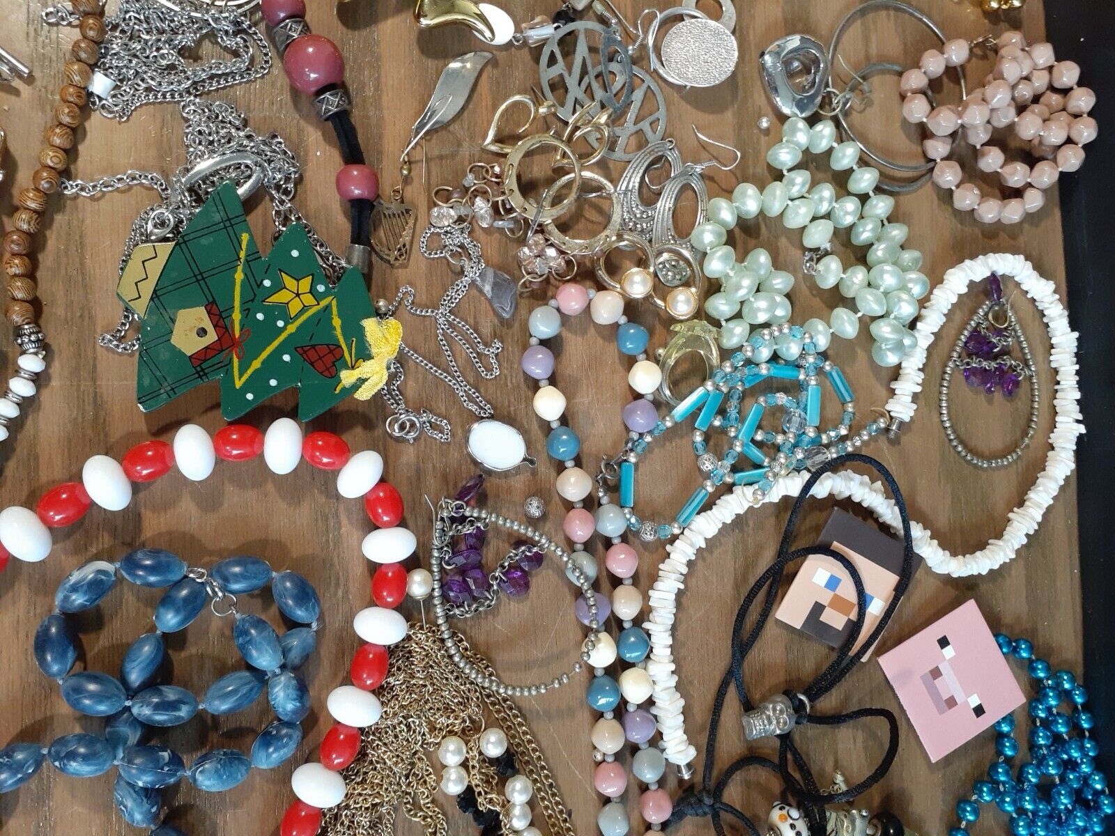 Lot of Over 60 Items Vintage Junk Drawer Jewelry … - image 6