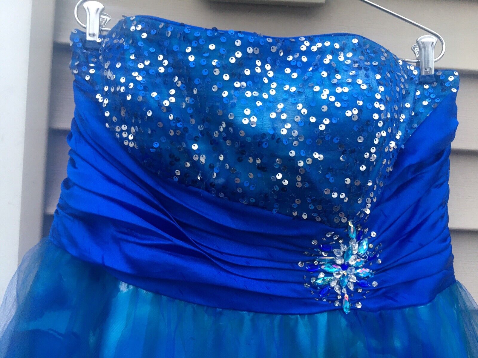 BEAUTIFUL!! DEB Ruched Sequin Formal/Prom Ball Go… - image 4