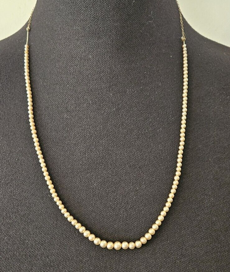 Vintage Faux Pearls Lot Of 4 Strands Of  Graduate… - image 10