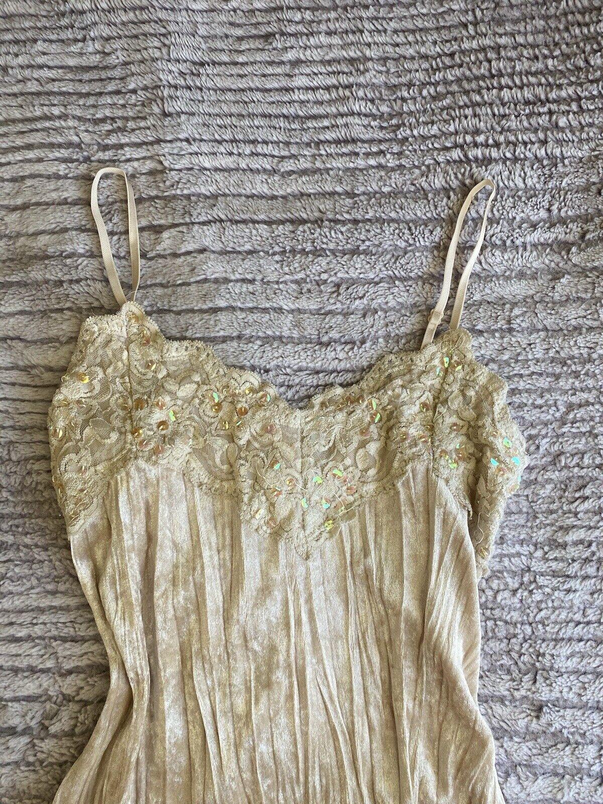 Rave Vintage Beige Velvet Sequin Tank Top Size M … - image 6