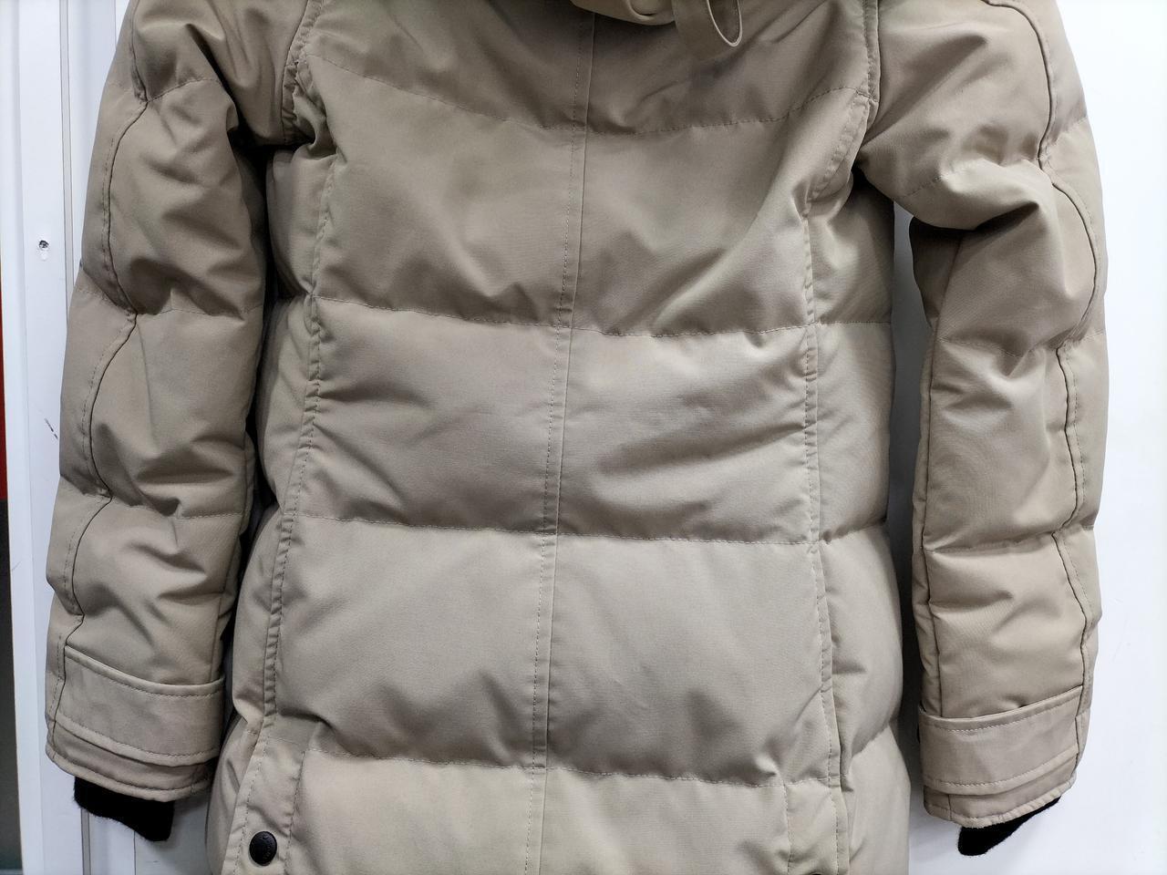 Canada Goose 2302Jl Mackenzie Parka - image 11