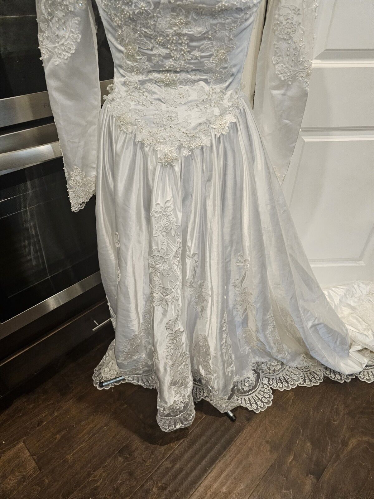 Vintage Sheer Beaded Lace Victorian Wedding Dress… - image 3