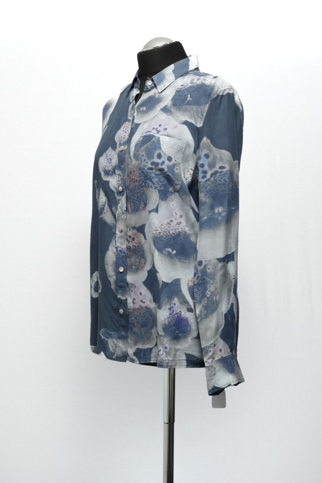 Women's Blouse M Blue Floral Pattern Long Sleeve … - image 3