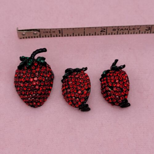 Strawberries Strawberry Set of 3 Estate Brooches … - image 1