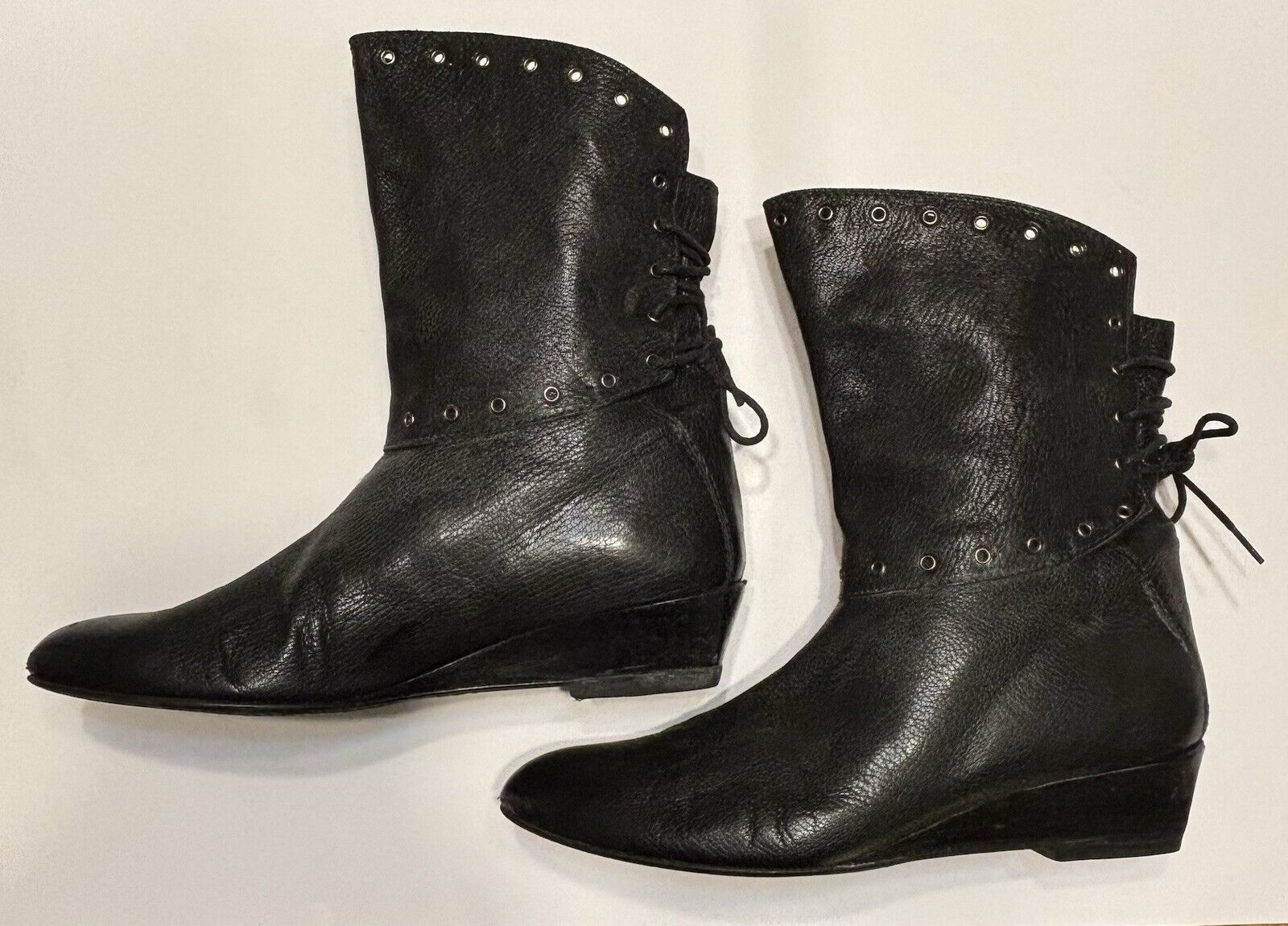 Stuart Weitzman Black Leather Lace Up boots 8.5 W… - image 3