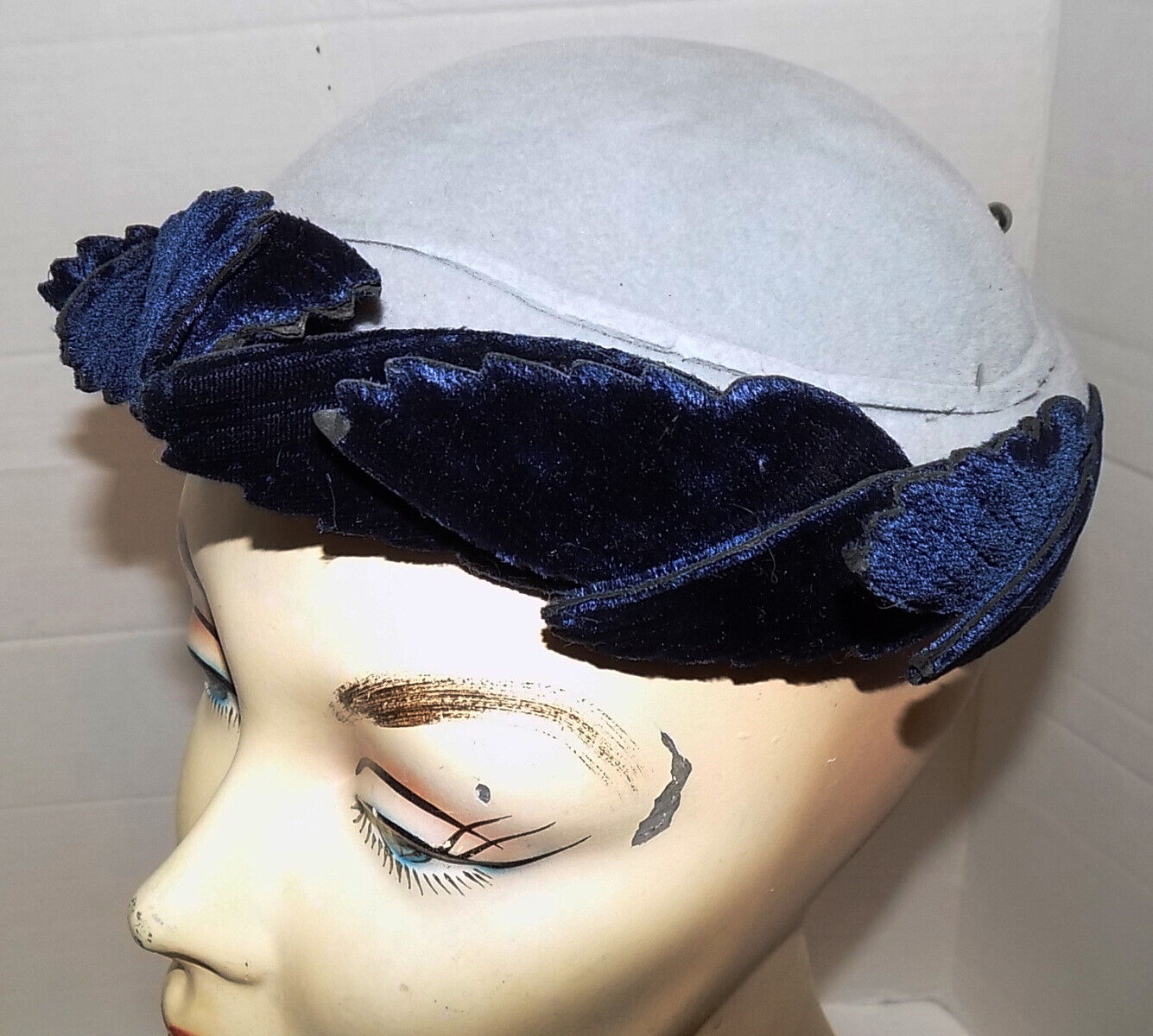 Vintage 40s 50s Light Blue Wool Felt Hat Dark Blu… - image 1