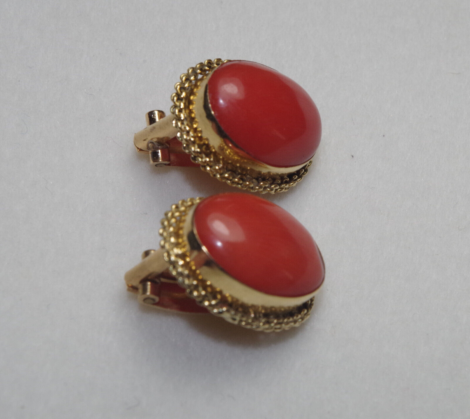 Antique 18K Italian Red Coral Large Dome 18 mm Be… - image 6