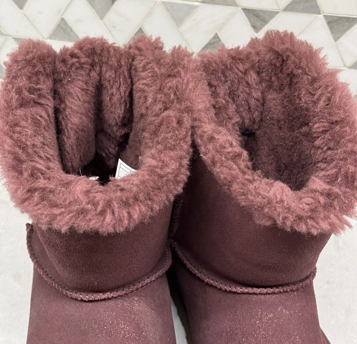 UGG Mini Bailey Bow Burgundy Glimmer Size 10 - image 3