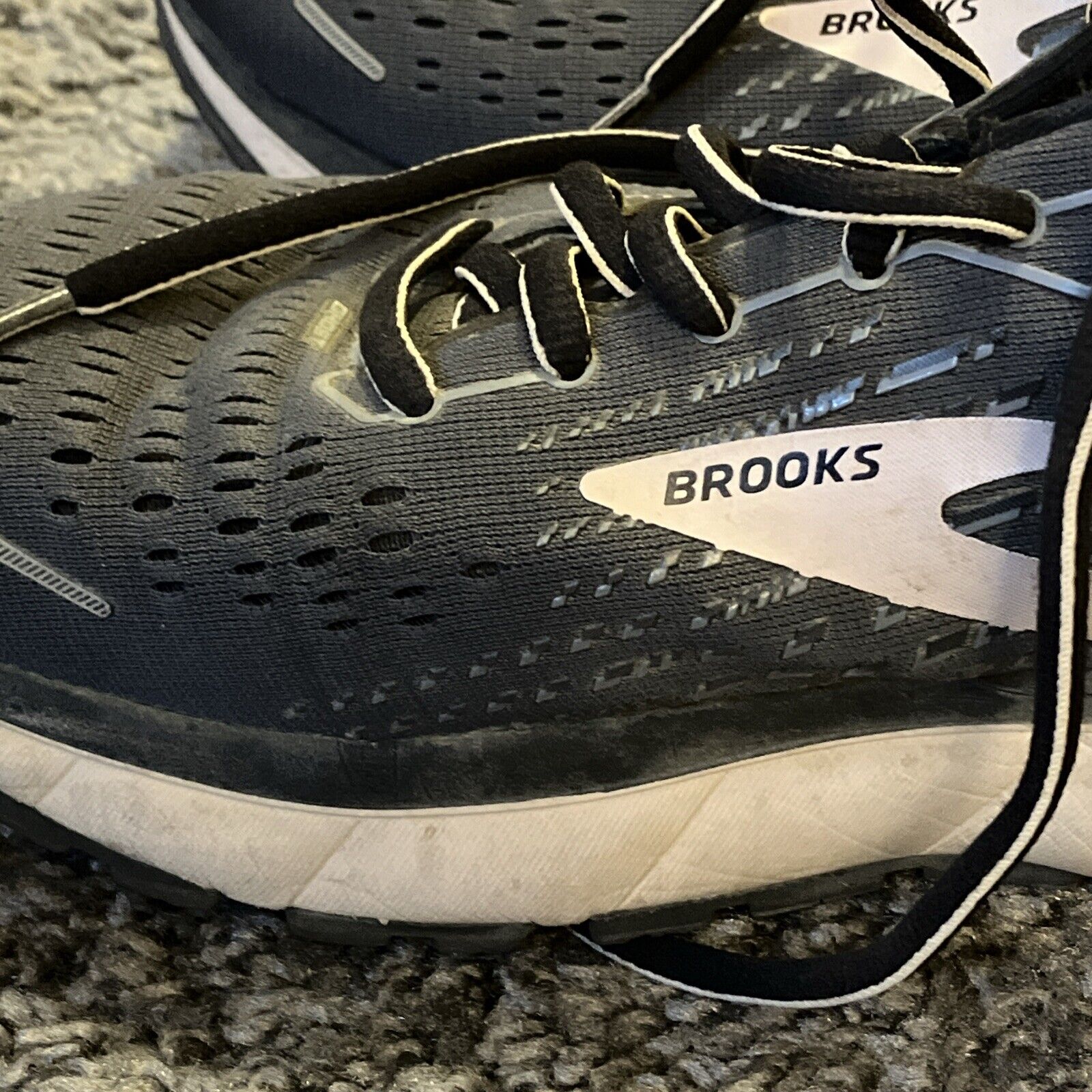 Brooks Ghost 13 Gray Athletic Running Shoes Sneak… - image 7