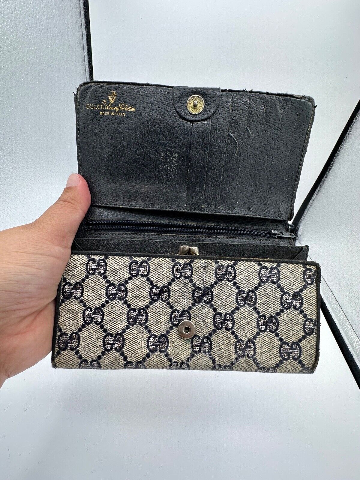 Gucci Monogram Vintage Big Wallet (Accessory Coll… - image 8