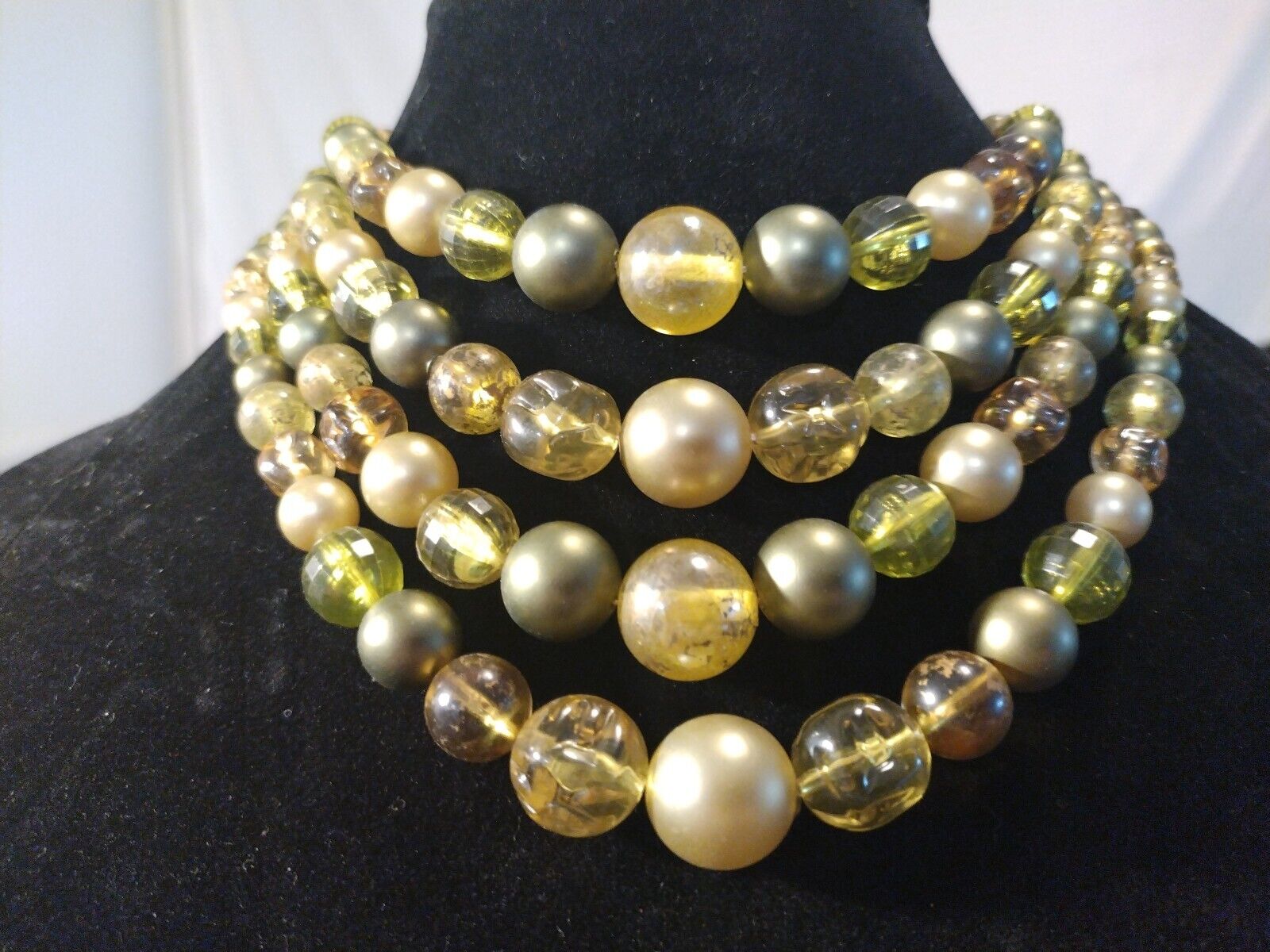 Vtg  Faux Sage Green Pearls, Four Layered Graduat… - image 9