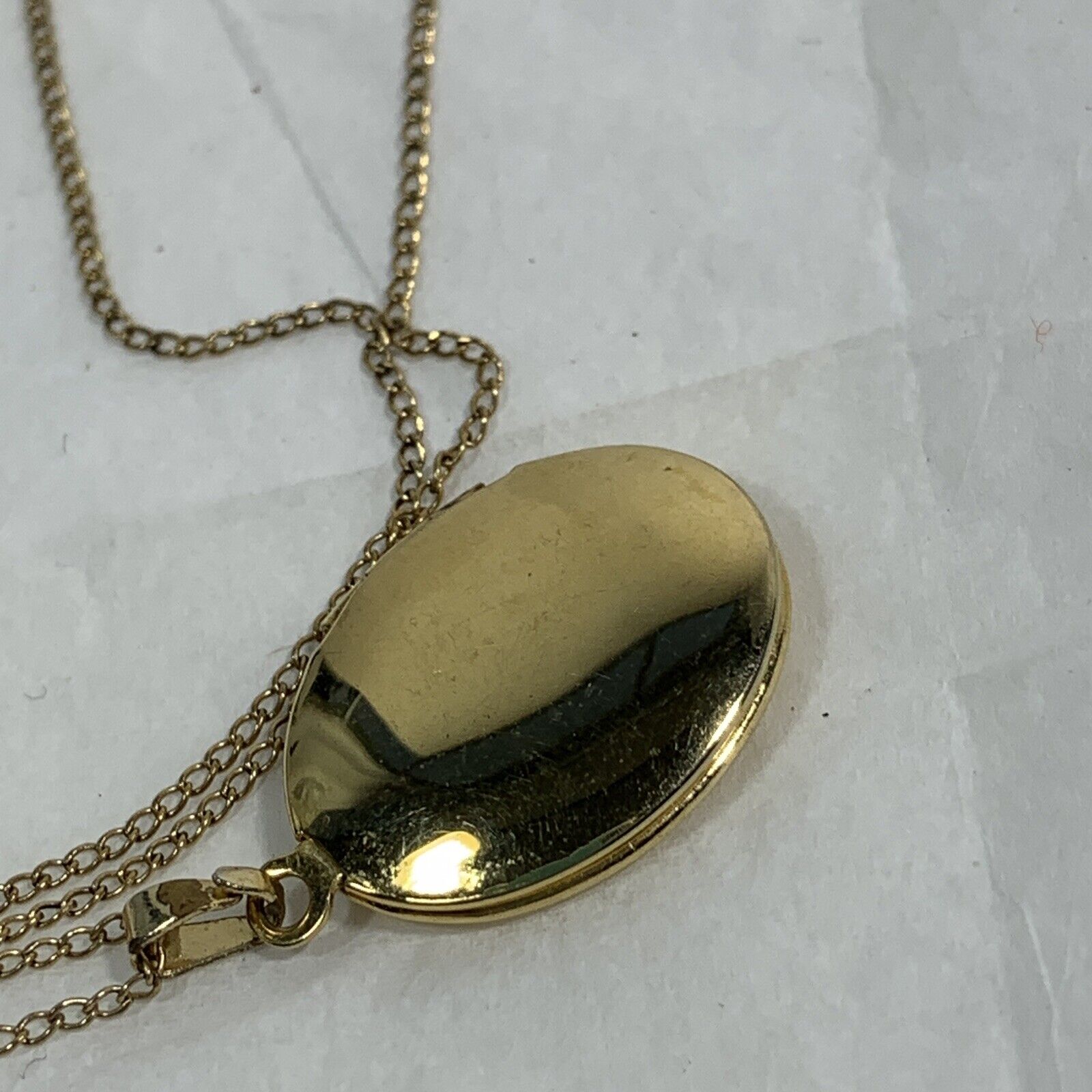 Vintage 12K GF Oval Locket Pendant 16" Chain Etch… - image 3