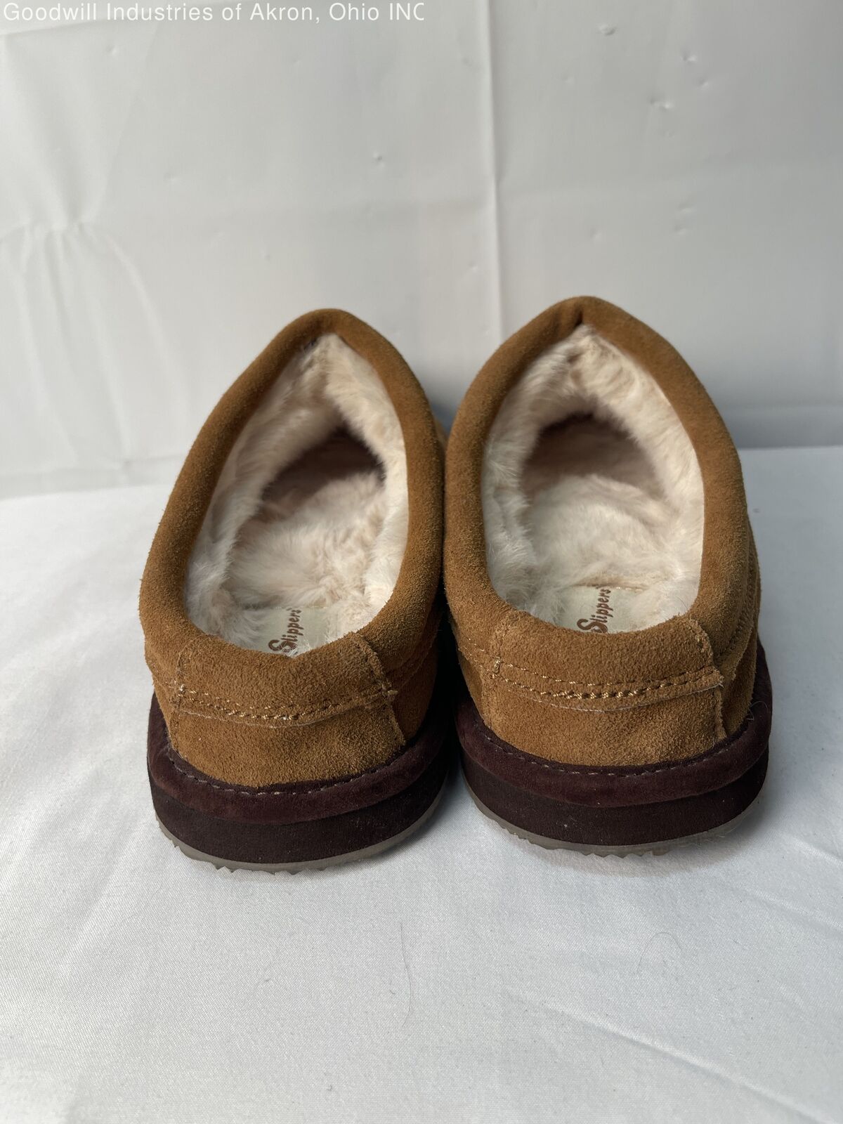 Gently Loved My Slippers Men's Slippers- Size 8 - image 2