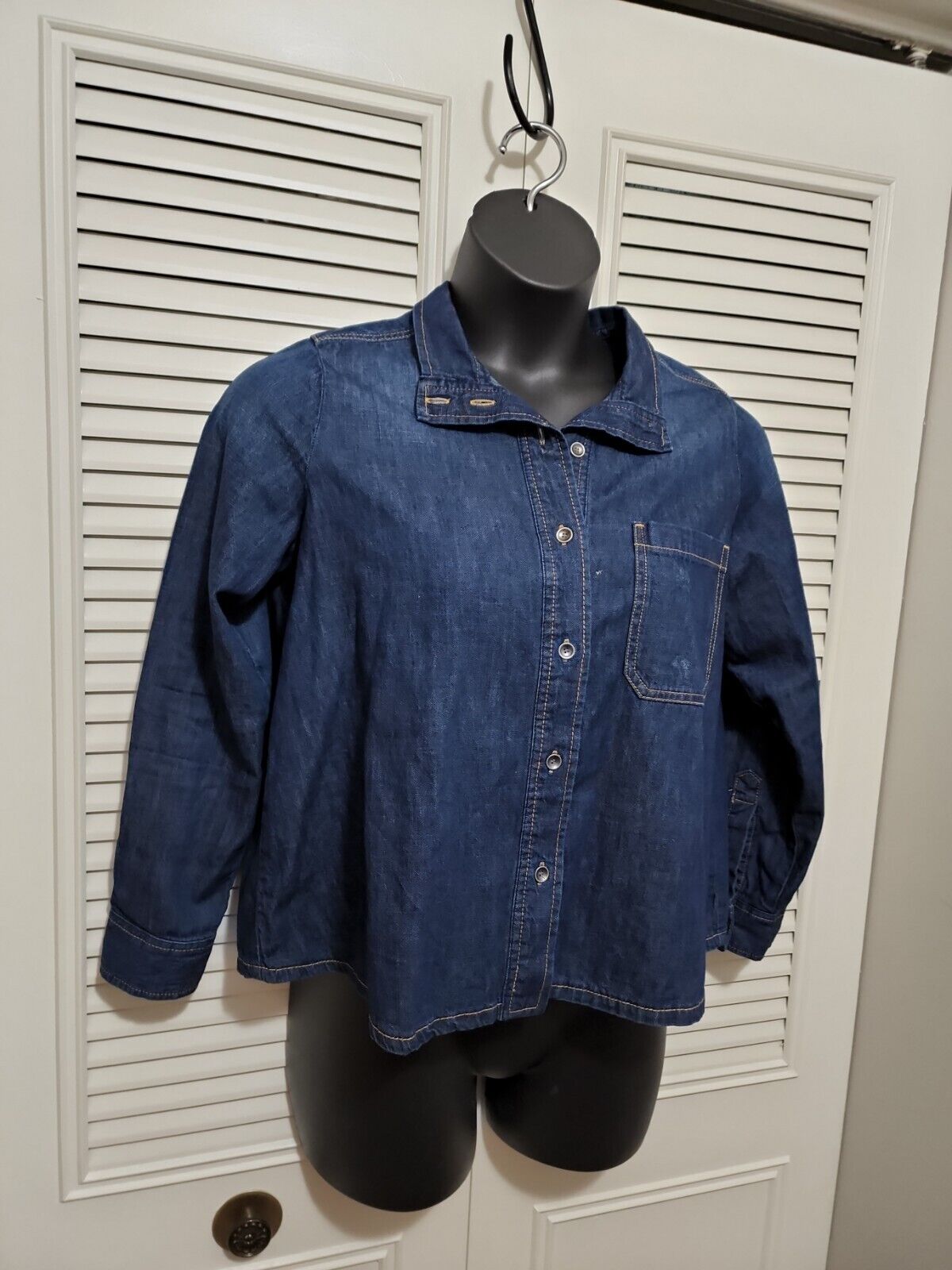 Women's Soft Surroundings Dark Chambray  Button D… - image 2