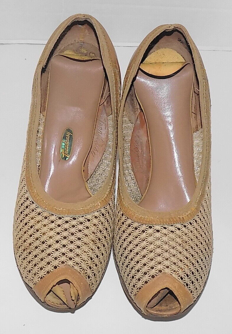 Vintage 40s 50s Light Brown Leather Mesh Peep Toe… - image 4