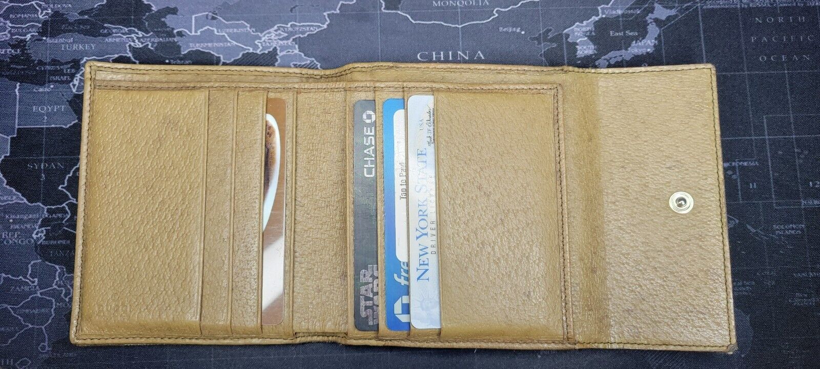 Authentic Vintage GUCCI bifold button lock wallet… - image 8