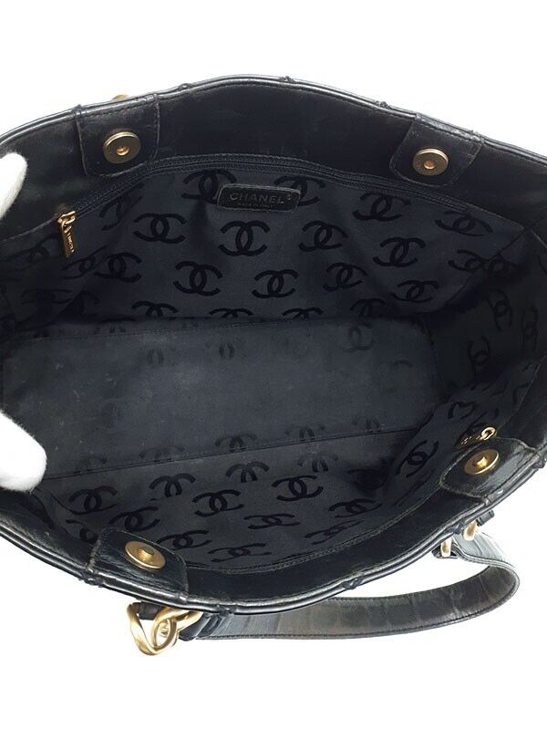 Authentic CHANEL Matelasse Chain Tote Bag Handbag… - image 3