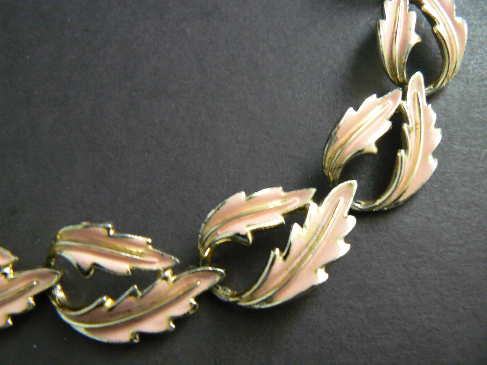 Vintage Necklace Choker Gold Tone Pink Enameled L… - image 6