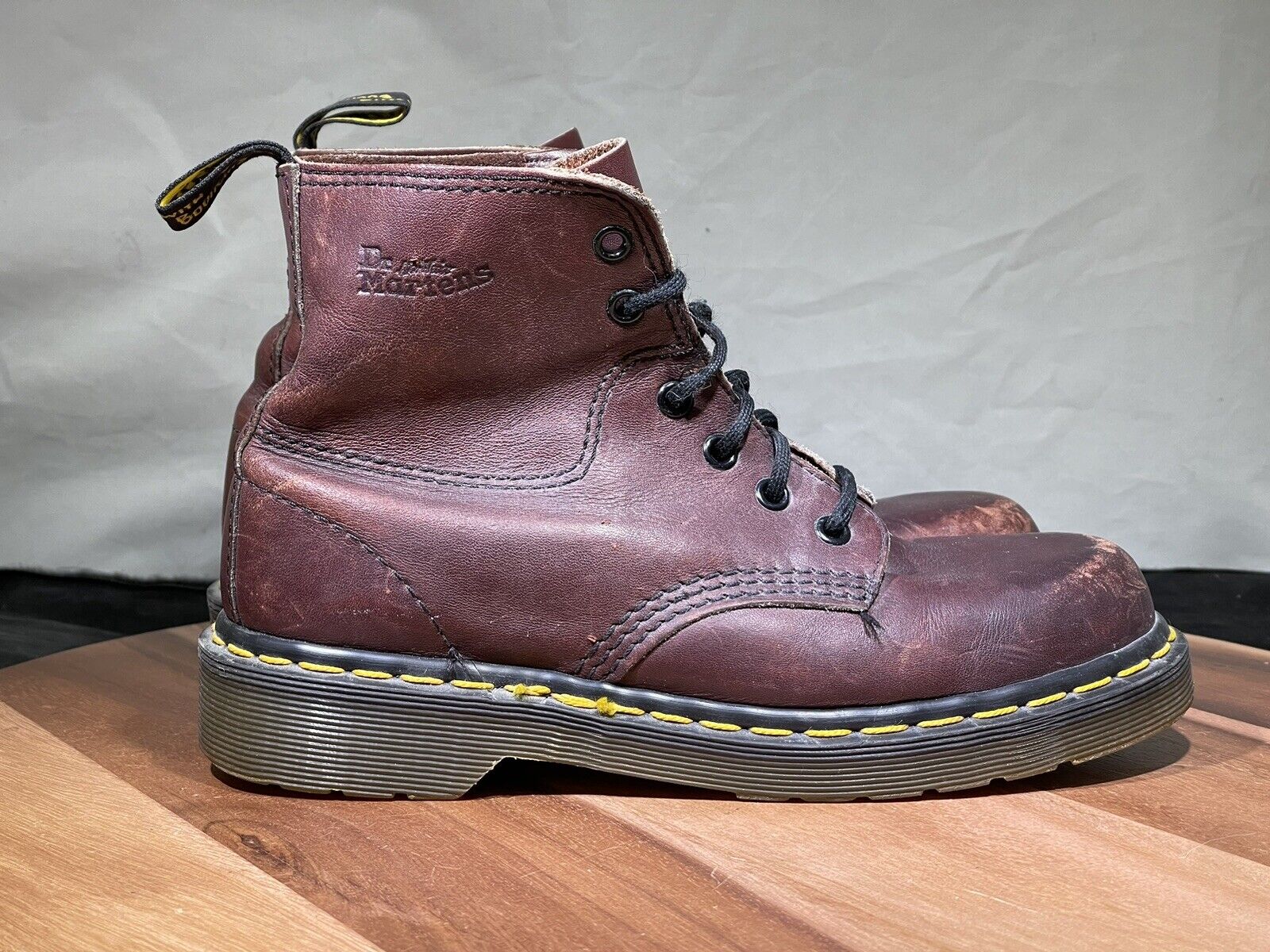 Vtg Dr Doc Martens 6 Eye Reddish Brown Leather Bo… - image 1