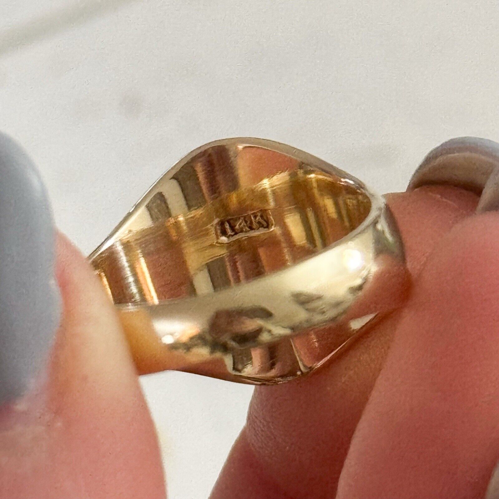 14k Solid Gold Signet Ring - image 4