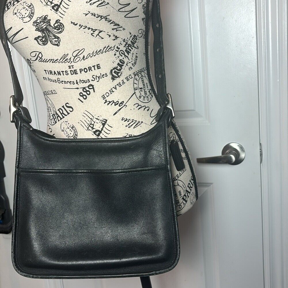 Vintage Coach Black Leather Zip Legacy Bag - image 1