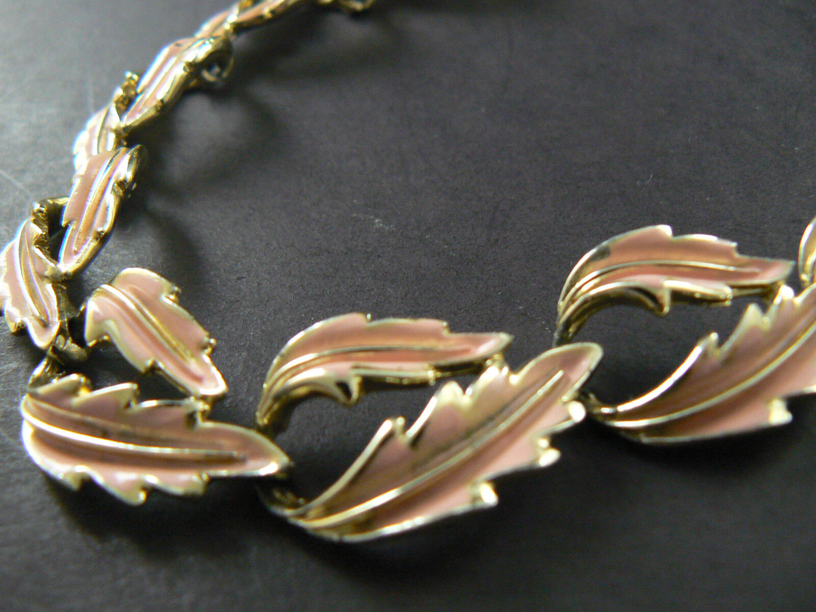 Vintage Necklace Choker Gold Tone Pink Enameled L… - image 11