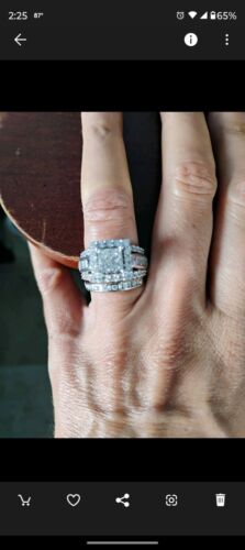 ZALES 2 CT.  Princess Cut Diamond Engagement Ring 