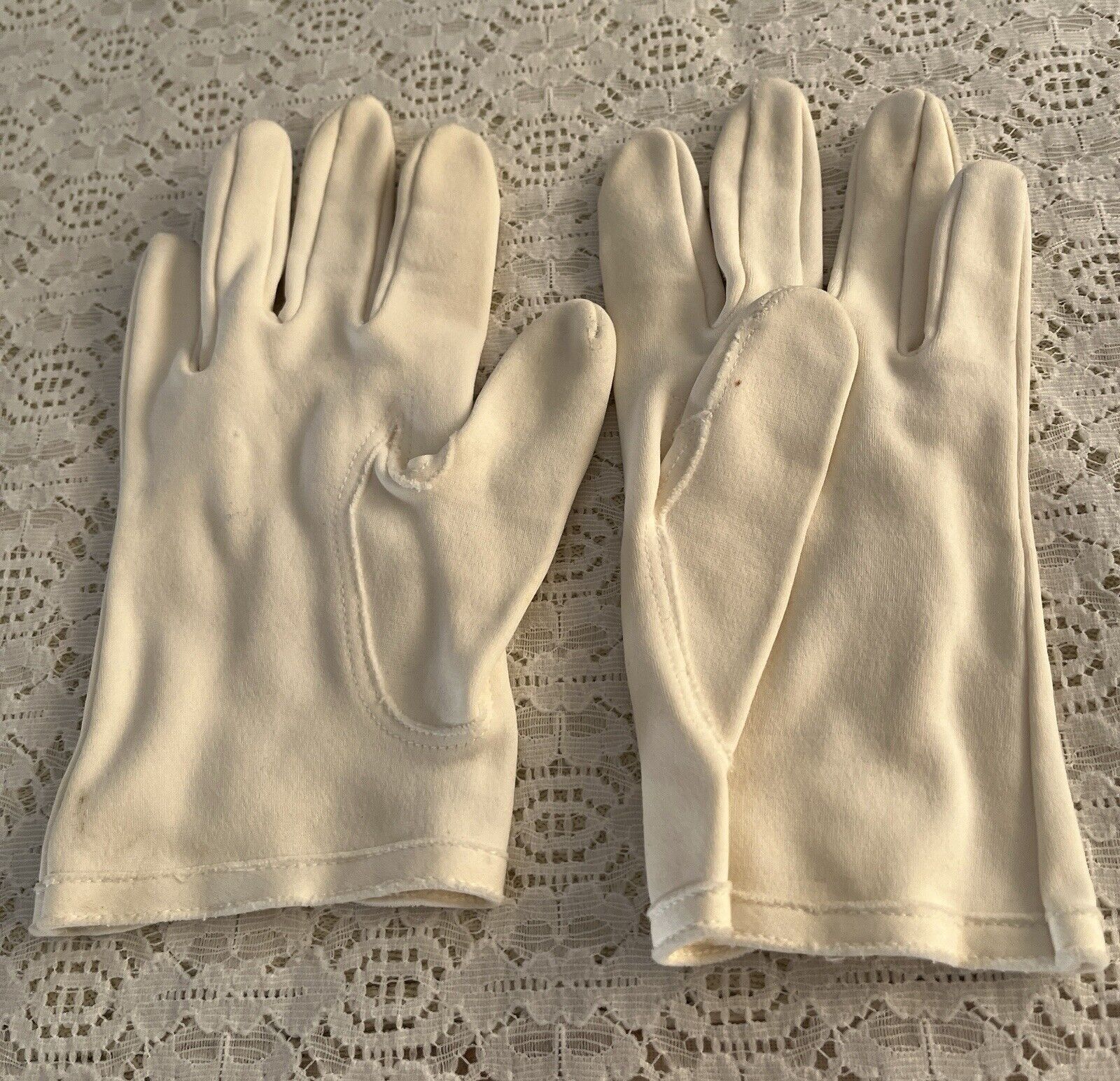 Vintage Women's Suede Ivory Dress Gloves- Lot Of 5 - image 7