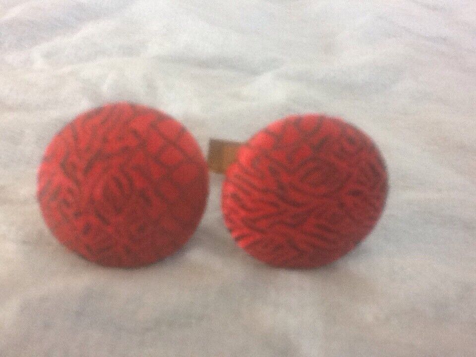 Pair Vtg Collectible Round Red & Black Button Sty… - image 2