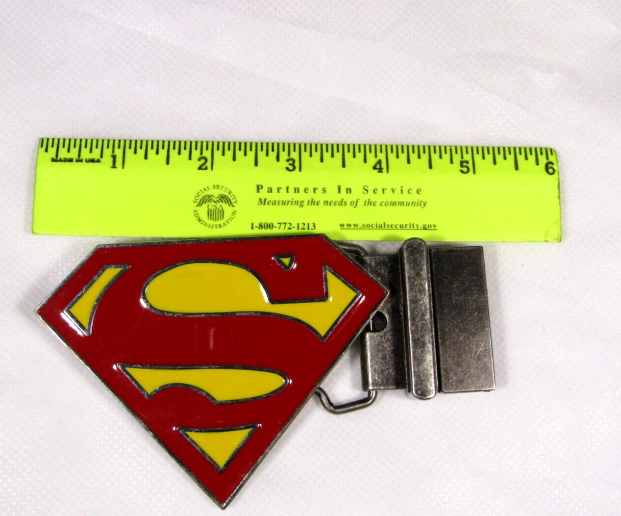 DC's Superman Belt Buckle Official Red Yellow Ful… - image 8