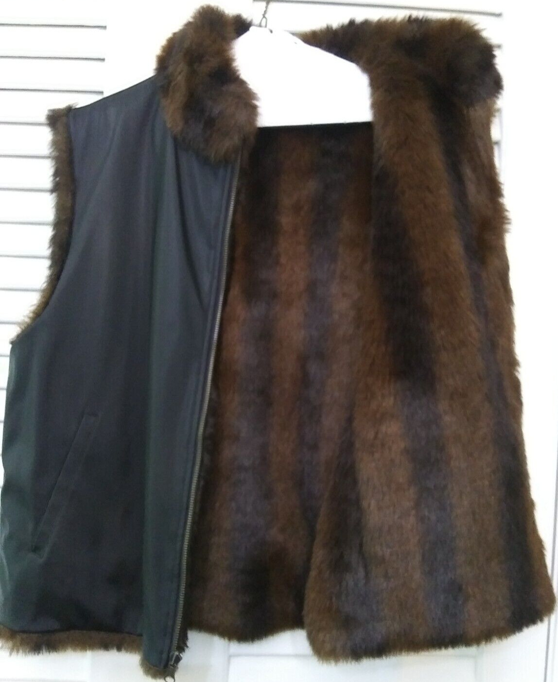 Coaco New York - Women's Reversible Fur Vest - Bl… - image 2