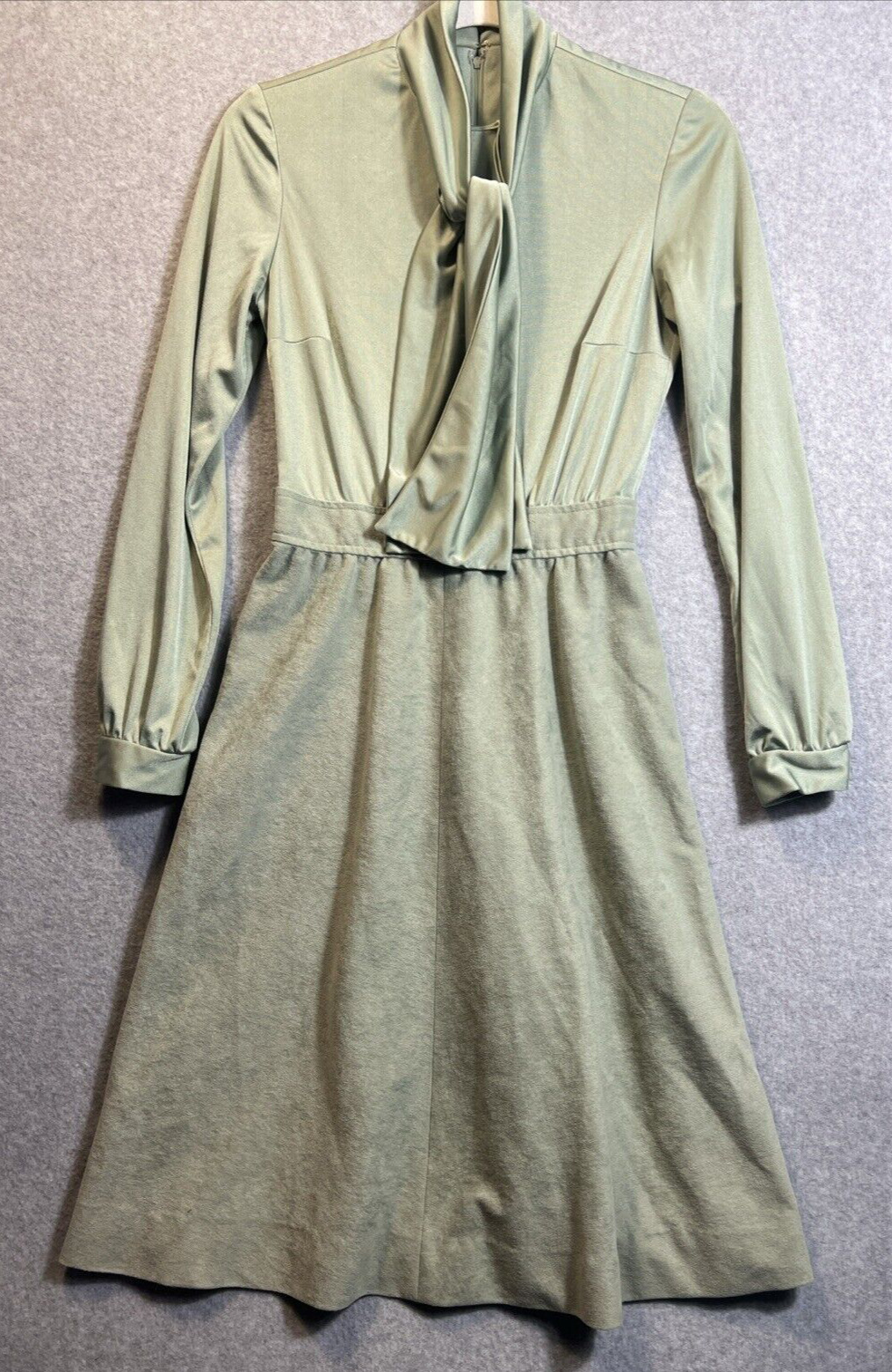 VTG Green FAUX Suede 2 Piece Dress Ladies Small - image 17