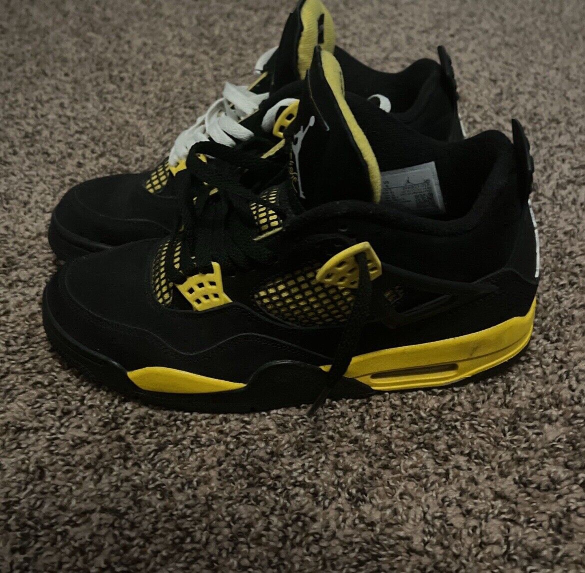 Size 8 - Jordan 4 Retro Mid Thunder - image 5