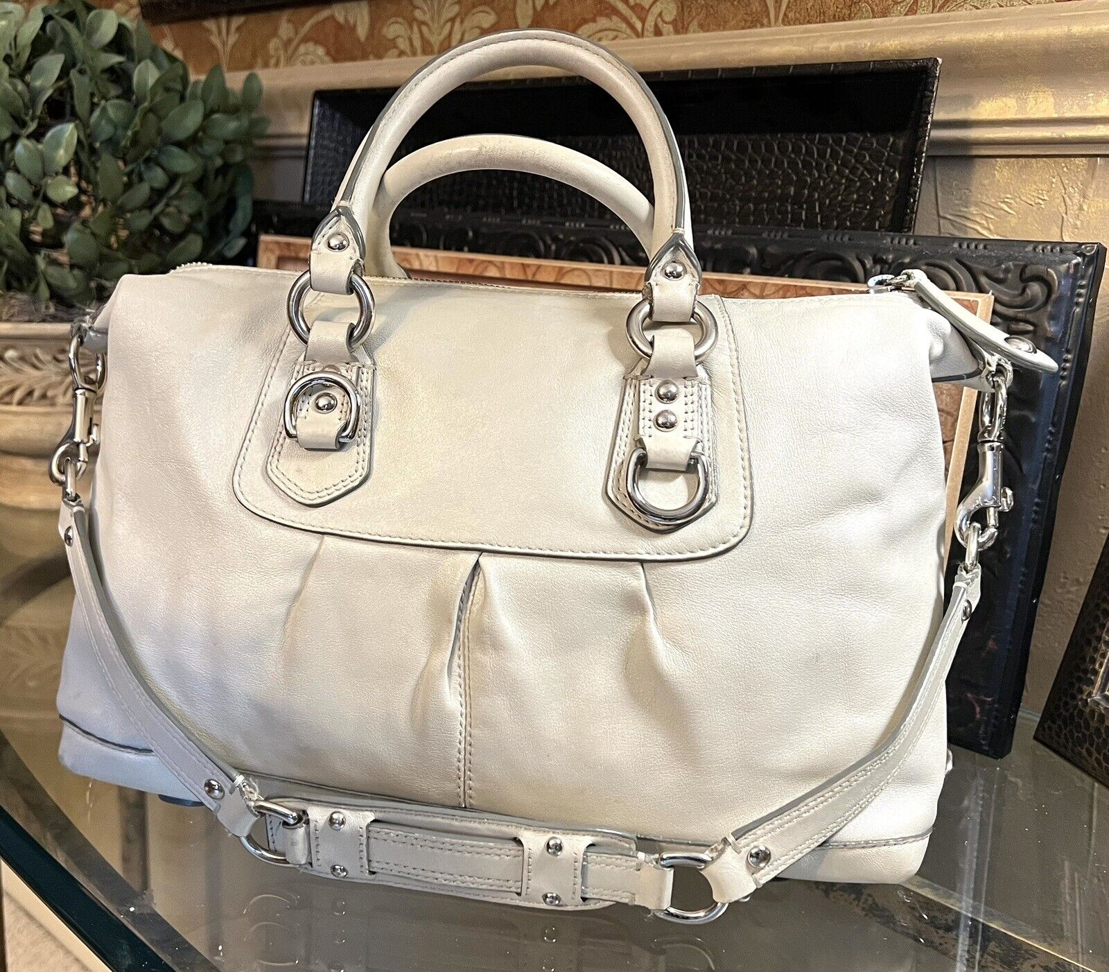 Coach Handbag Pearl White Silver Leather Shoulder… - image 3