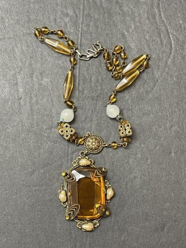 Beautiful Vintage Art Deco Czech Glass Citrine Pe… - image 1