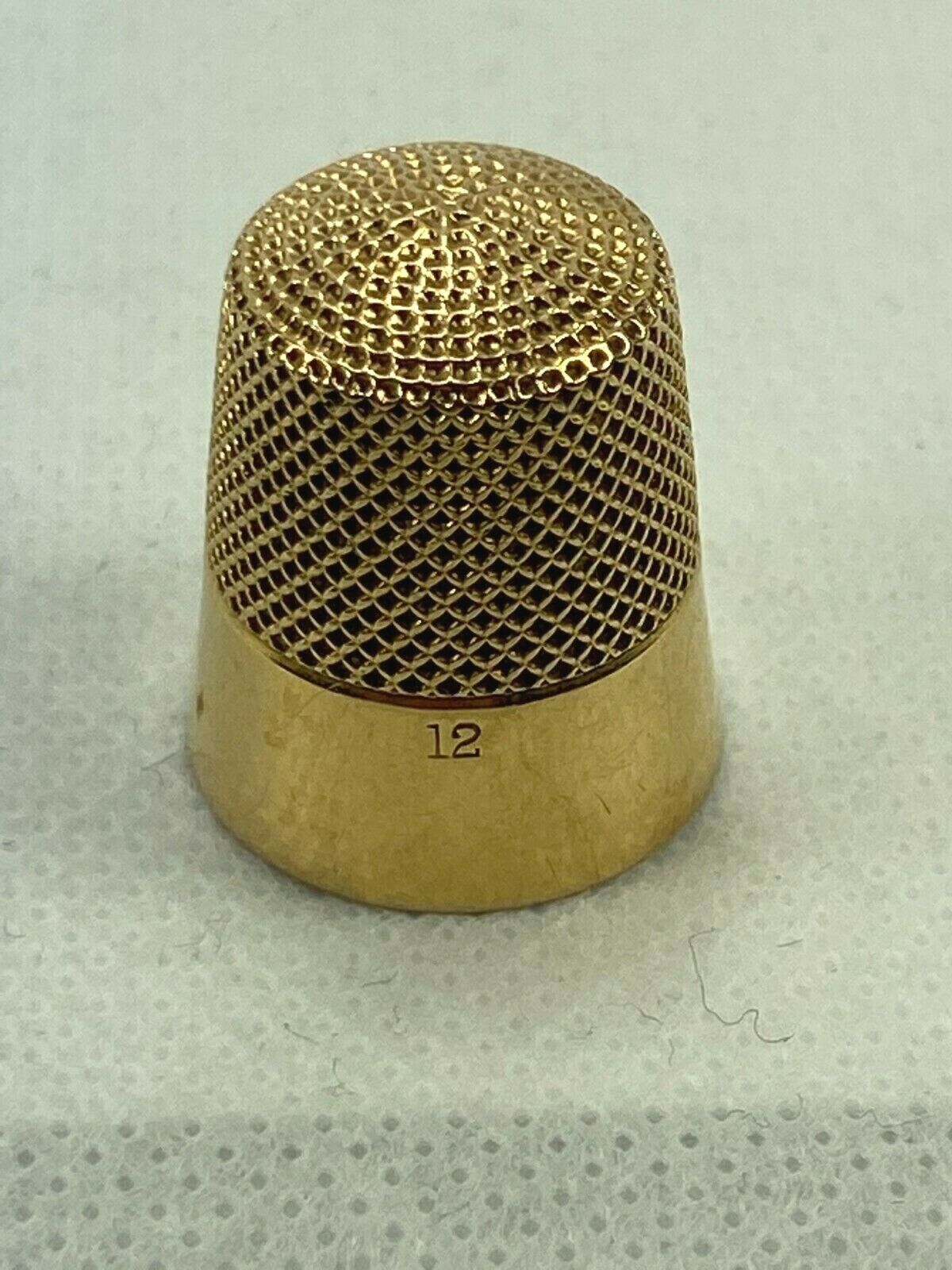 ESTATE 14k Yellow Gold Thimble - image 2