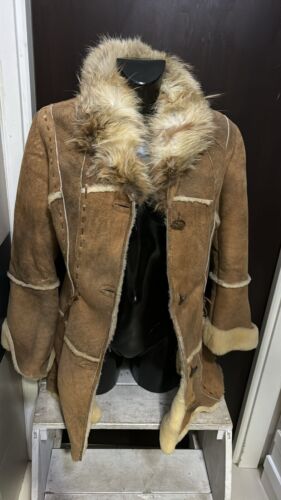 Shearling Genuine Leather Sheepskin Coat Used Wom… - image 1