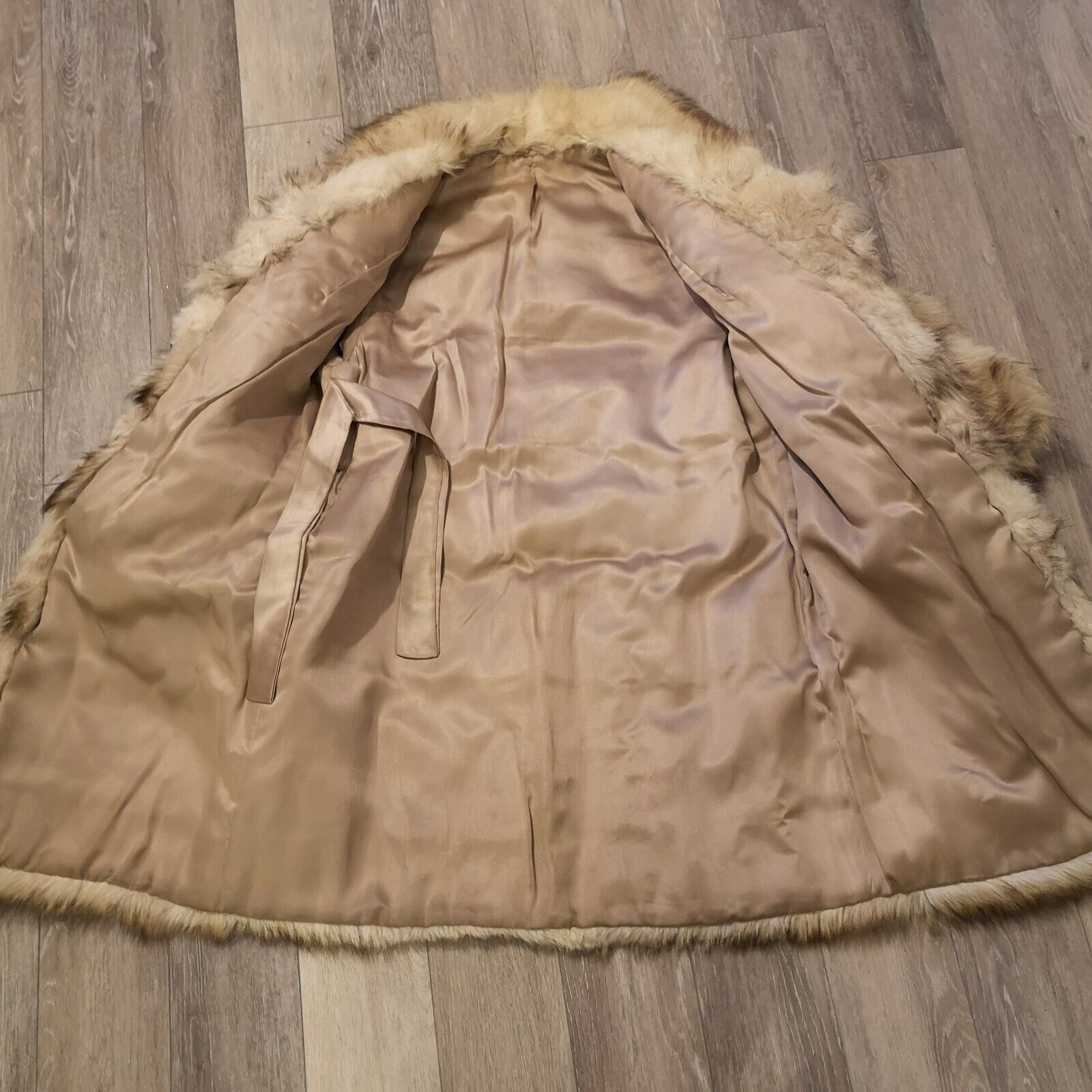 Vintage '70s Ladies 3/4 Fox Fur Coat Petite Custo… - image 12