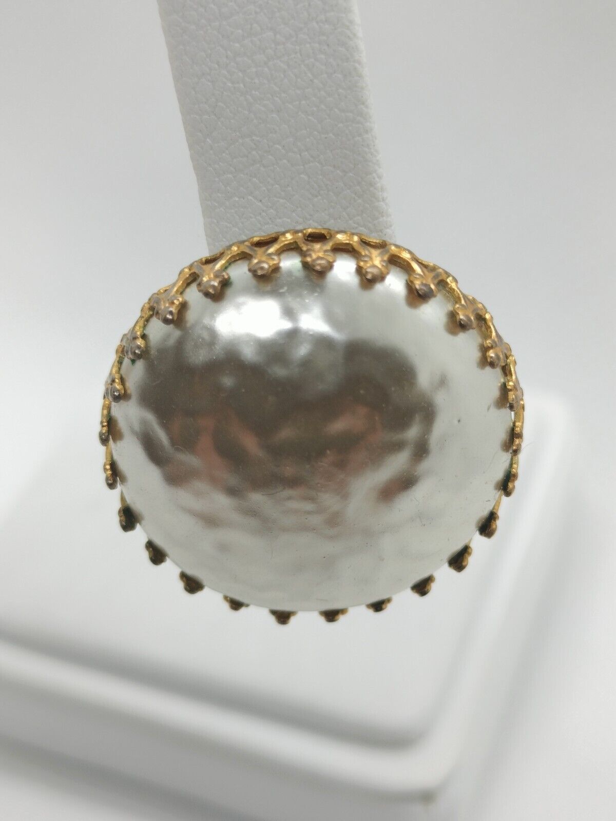 VTG  MIRIAM HASKELL  FAUX BAROQUE PEARL BUTTON ST… - image 5