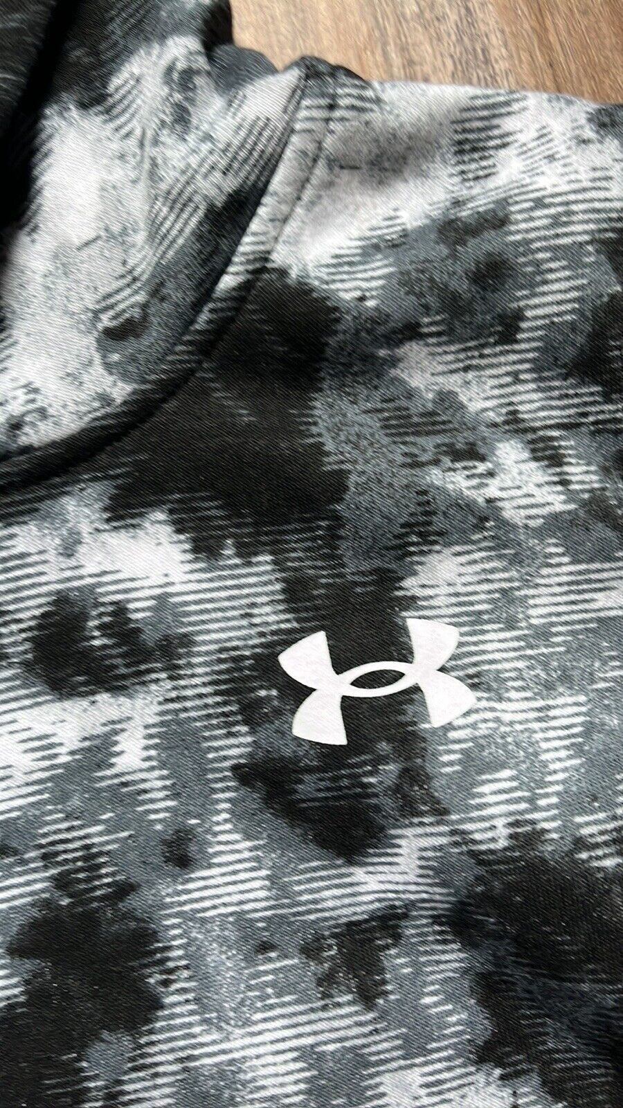 Under Armour NWOT Black/Gray Tie Dye Hooded Sweat… - image 2