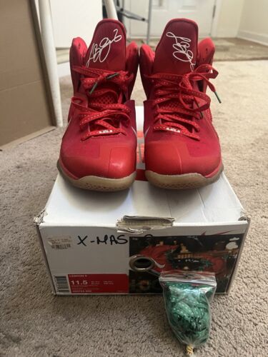 Size 11.5 - Nike LeBron 9 Christmas - image 1